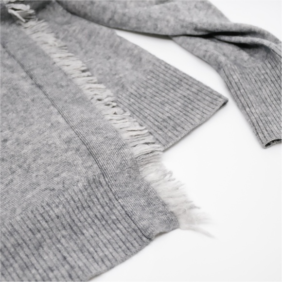 REPEAT Wool / Cashmere Turtleneck Sweater With Fringe - Picture 8 of 10